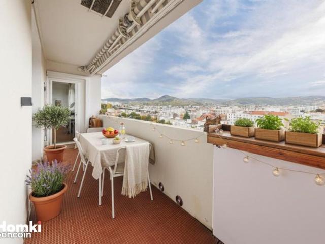Appartement 5 pièces 140 m²