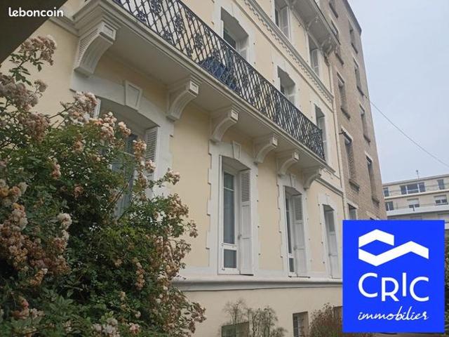 Appartement 5 pièces 140 m²
