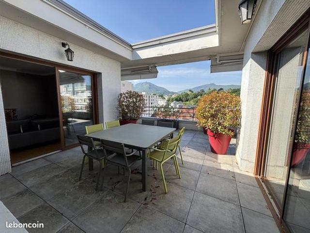 Appartement 5 pièces 140 m²