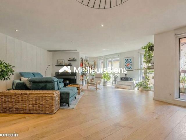 Appartement 5 pièces 141 m²