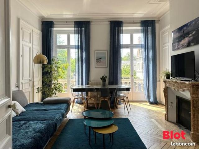 Appartement 5 pièces 141 m²