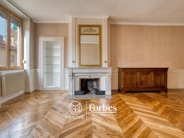 Appartement 5 pièces 141 m²