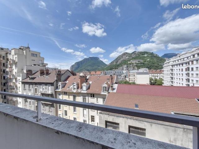 Appartement 5 pièces 141 m²