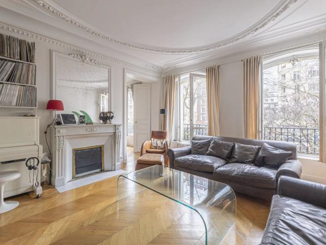 Appartement 5 pièces 142 m²