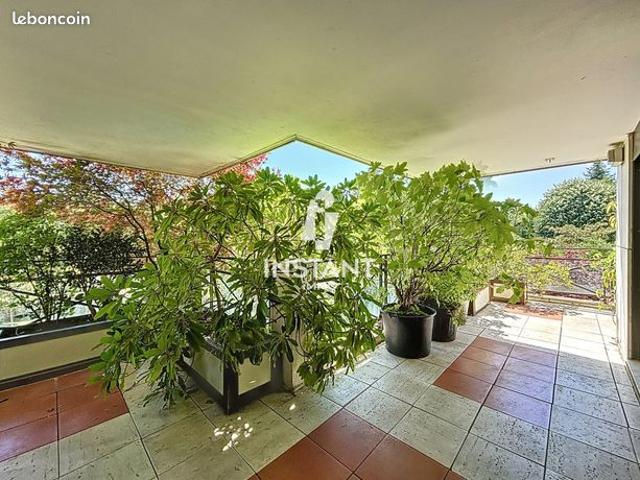 Appartement 5 pièces 142 m²