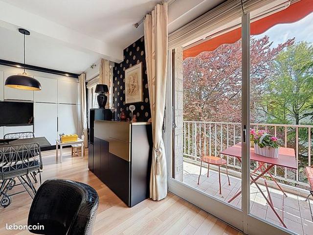 Appartement 5 pièces 142 m²