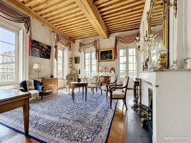Appartement 5 pièces 142 m²