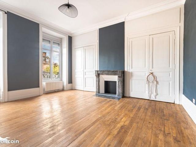 Appartement 5 pièces 142 m²