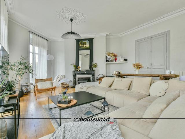 Appartement 5 pièces 142 m²