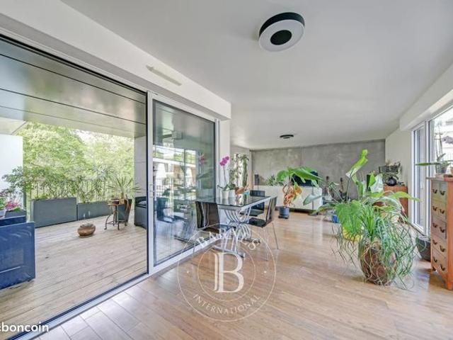 Appartement 5 pièces 143 m²