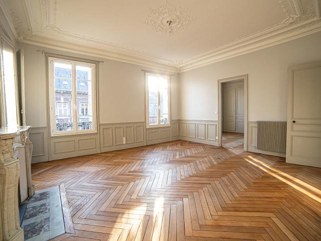 Appartement 5 pièces 143 m²