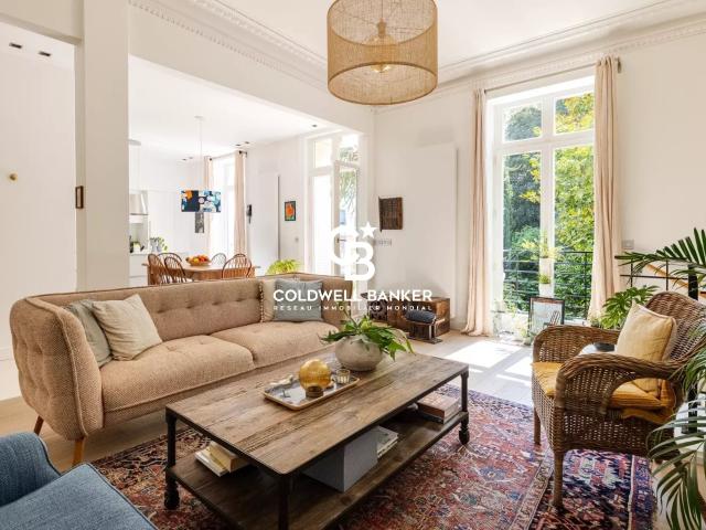Appartement 5 pièces 143 m²