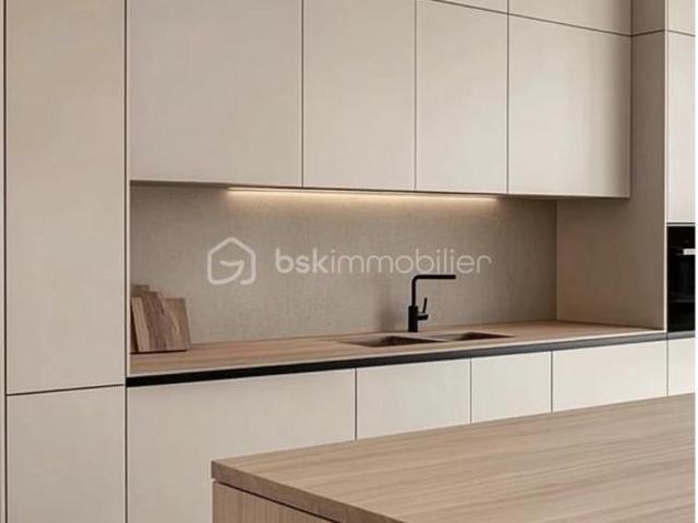 Appartement 5 pièces 143 m²