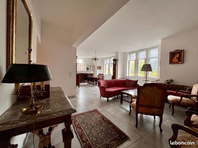 Appartement 5 pièces 144 m²