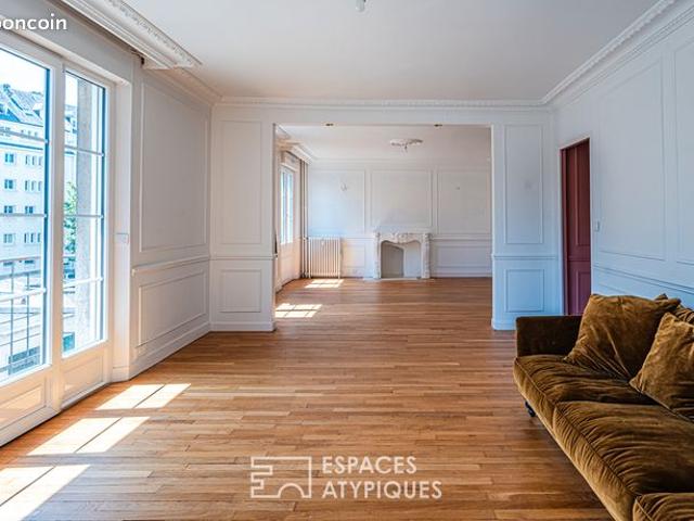 Appartement 5 pièces 144 m²