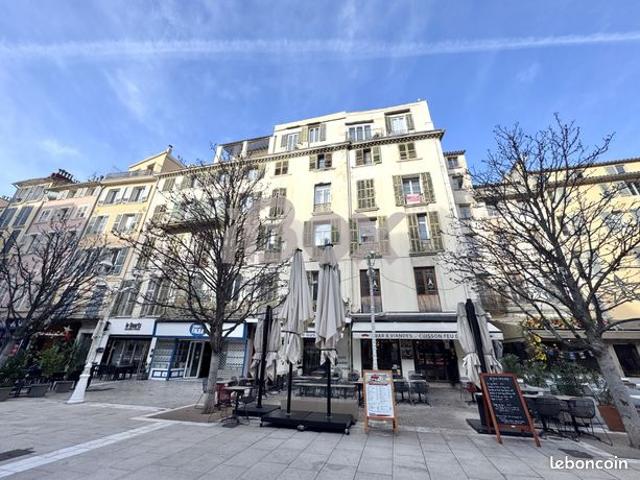 Appartement 5 pièces 144 m²