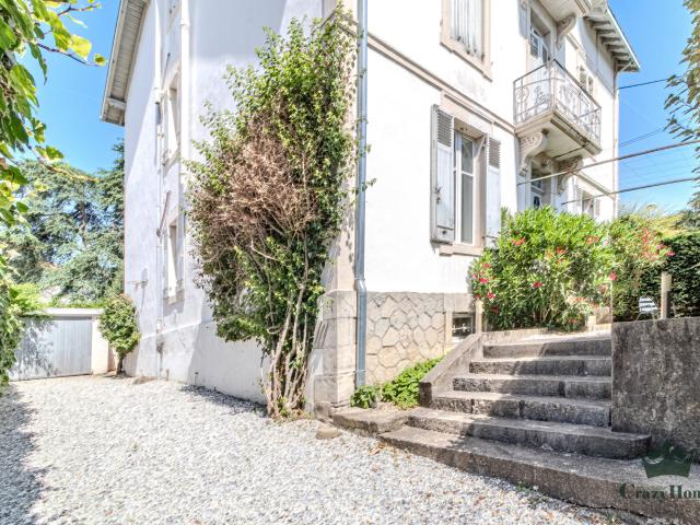 Appartement 5 pièces 144 m²