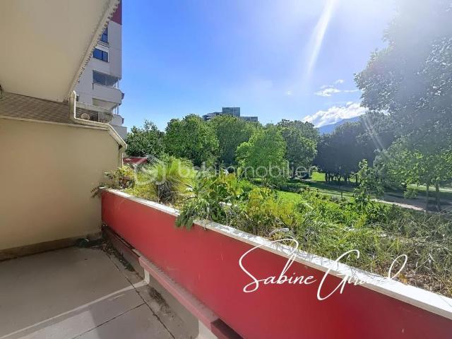 Appartement 5 pièces 144 m²