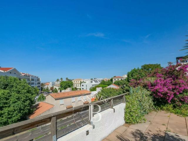 Appartement 5 pièces 145 m²