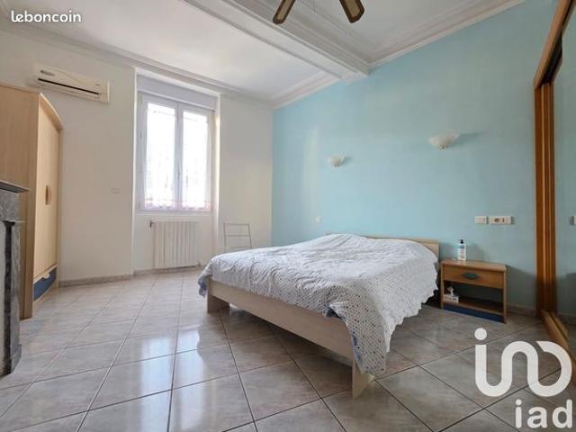 Appartement 5 pièces 145 m²