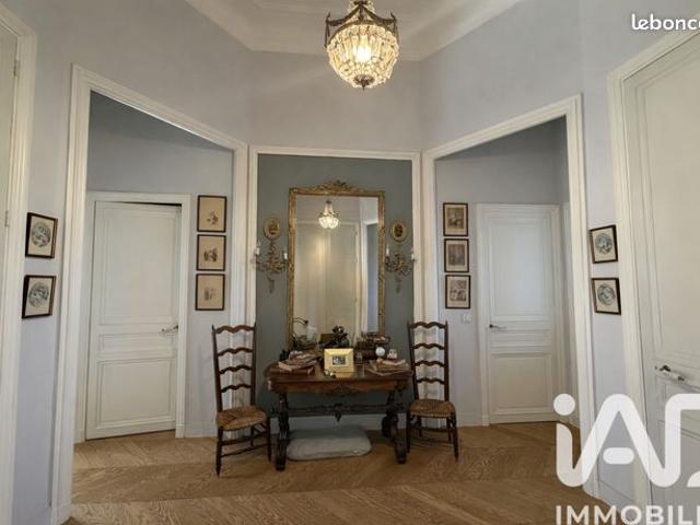 Appartement 5 pièces 145 m²