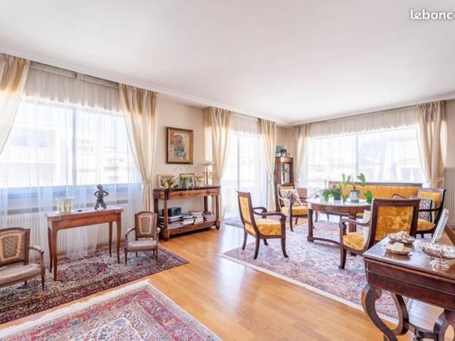 Appartement 5 pièces 145 m²