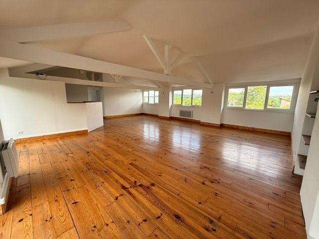 Appartement 5 pièces, 145 m² à louer à Craponne 69290