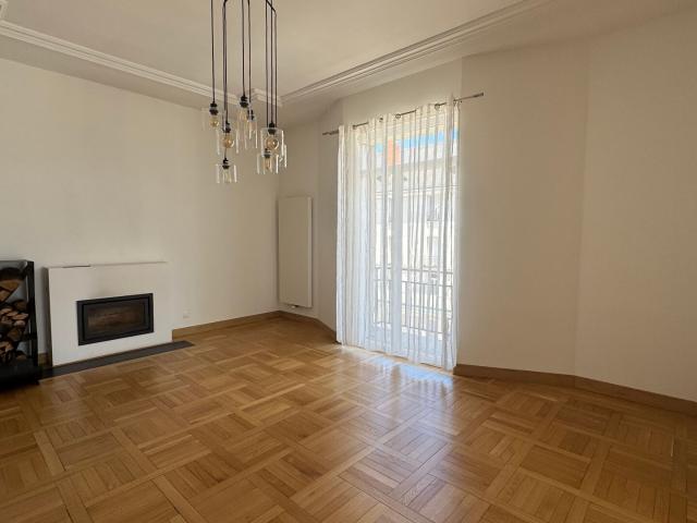 Appartement 5 pièces, 145 m² à louer à Tours 37000