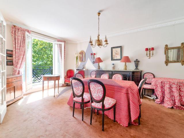 Appartement 5 pièces 146 m²