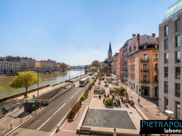Appartement 5 pièces 146 m²