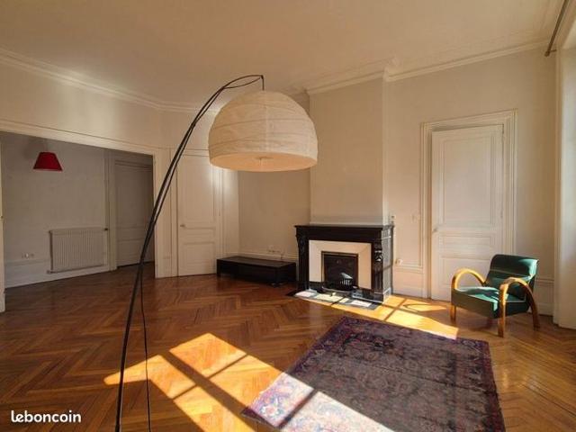 Appartement 5 pièces 146 m²