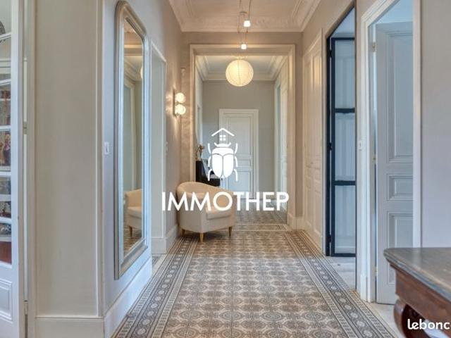 Appartement 5 pièces 146 m²