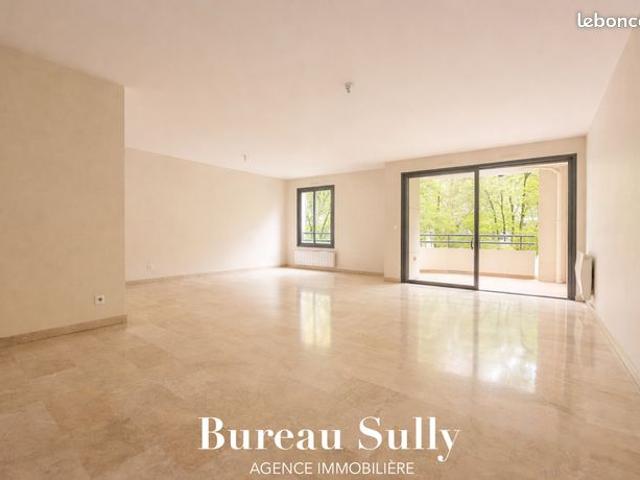 Appartement 5 pièces 147 m²