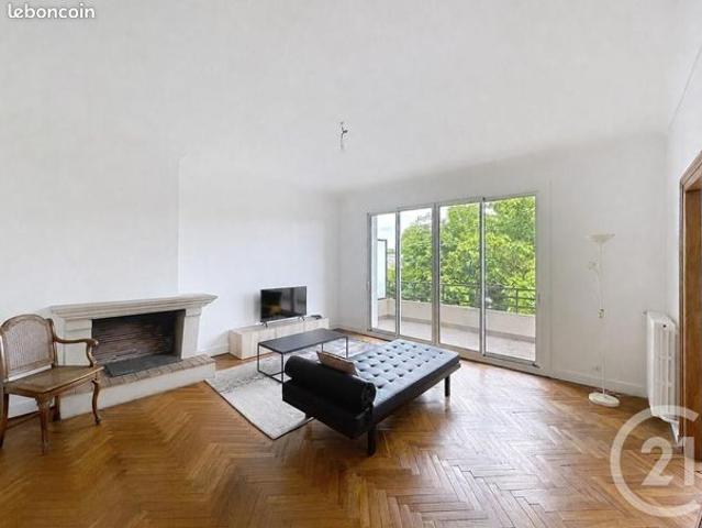 Appartement 5 pièces 147 m²