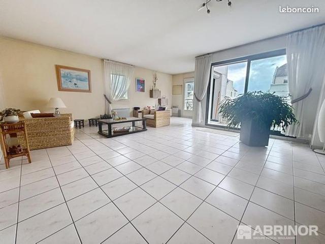 Appartement 5 pièces 147 m²
