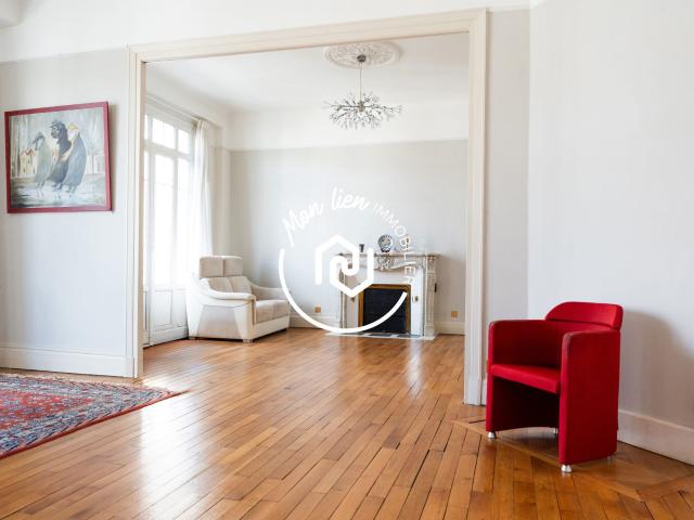 Appartement 5 pièces 147 m²