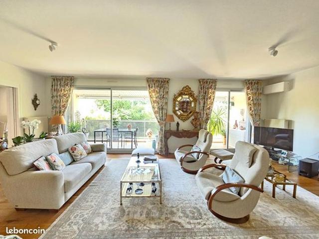 Appartement 5 pièces 147 m²