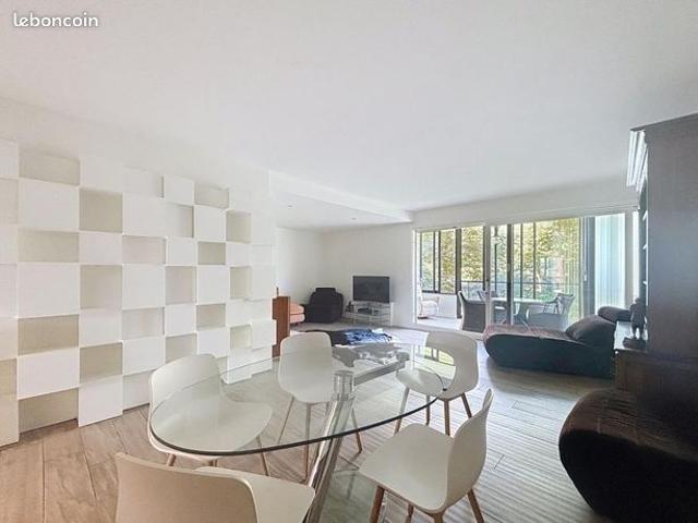 Appartement 5 pièces 147 m²