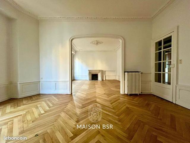 Appartement 5 pièces 148 m²