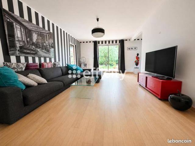 Appartement 5 pièces 150 m²