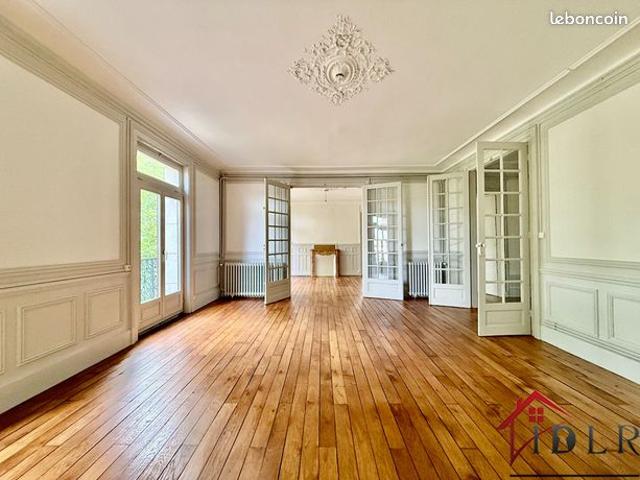 Appartement 5 pièces 150 m²