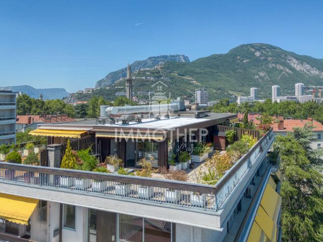 Appartement 5 pièces 150 m²