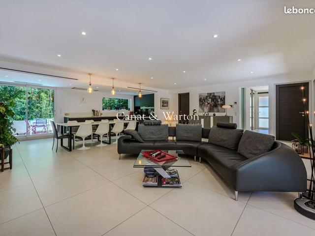 Appartement 5 pièces 150 m²