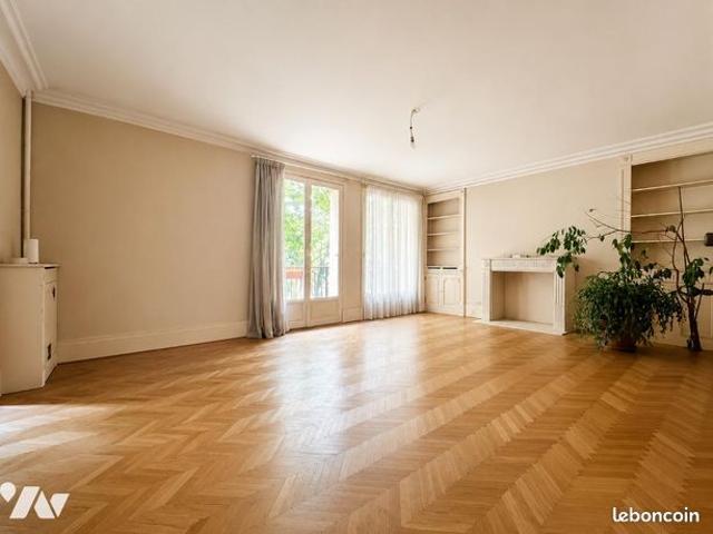 Appartement 5 pièces 150 m²