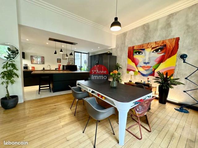 Appartement 5 pièces 150 m²