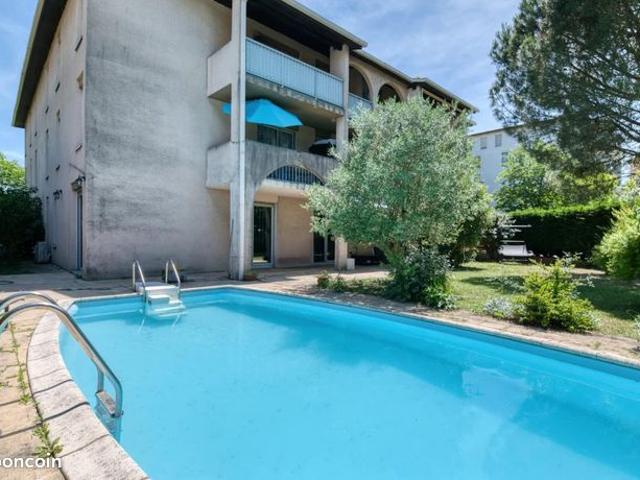 Appartement 5 pièces 150 m²
