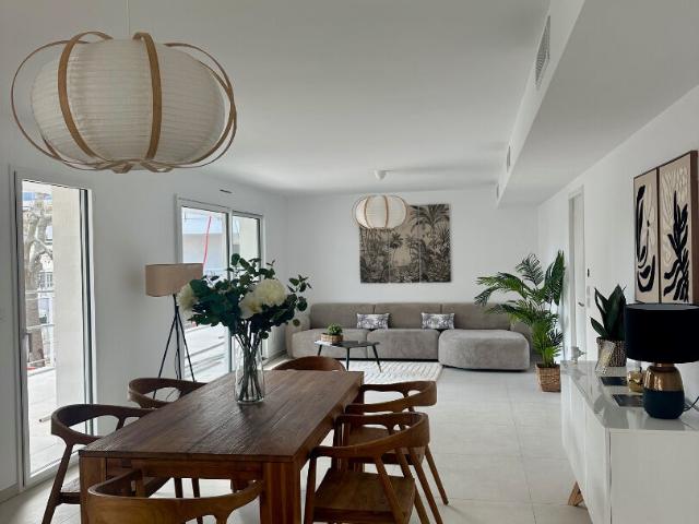 Appartement 5 pièces 150 m²