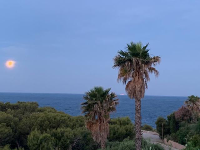 Appartement 5 pièces, 150 m² à louer à Saint Cyr sur Mer 83270