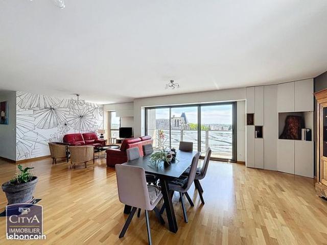Appartement 5 pièces 151 m²