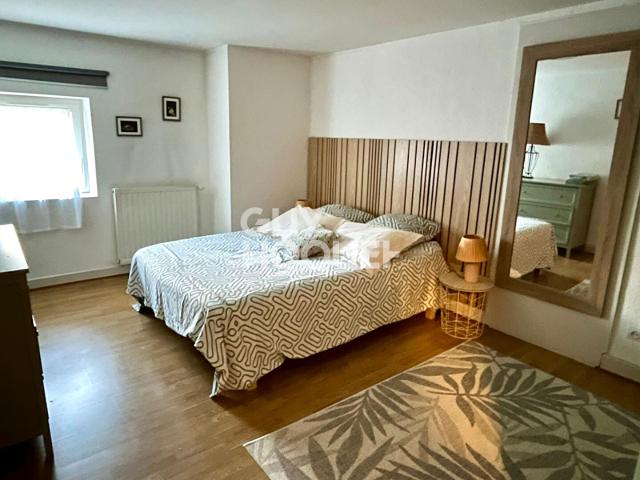 Appartement 5 pièces, 151 m² à louer à Agen 47000
